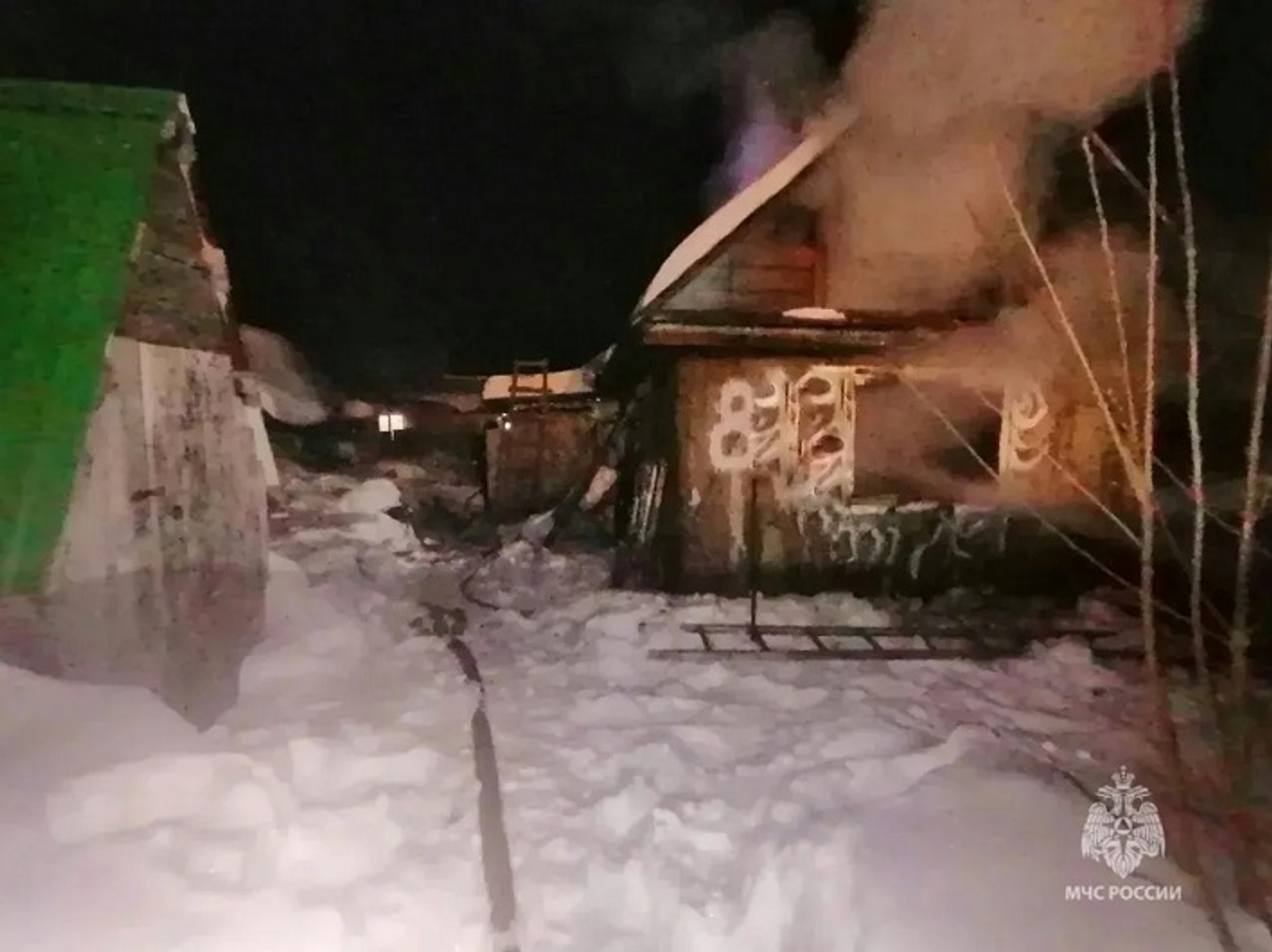 В Башкирии в ночном пожаре погиб пожилой мужчина