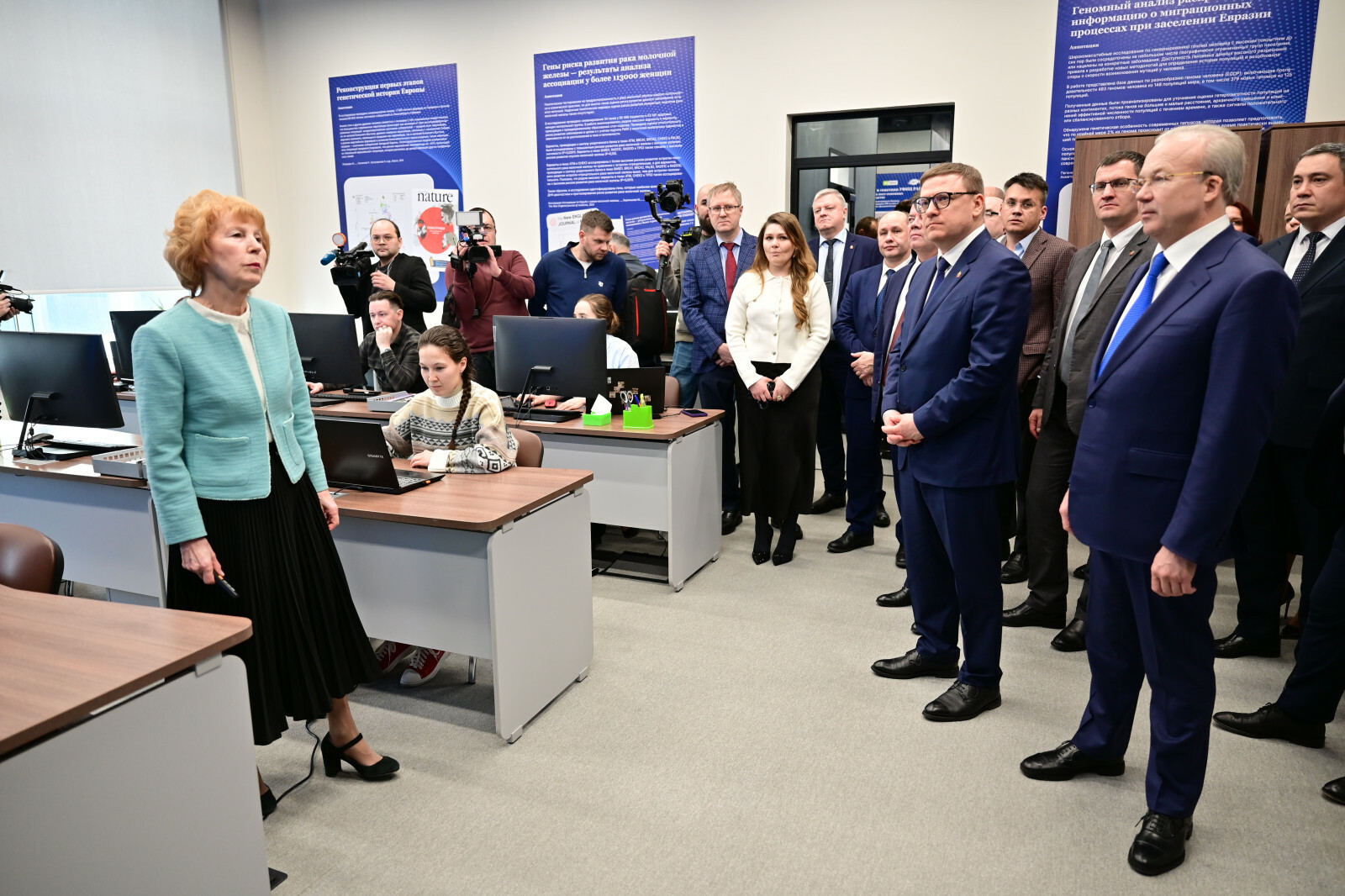 Андрей Назаров и Алексей Текслер посетили Геномный центр в Уфе