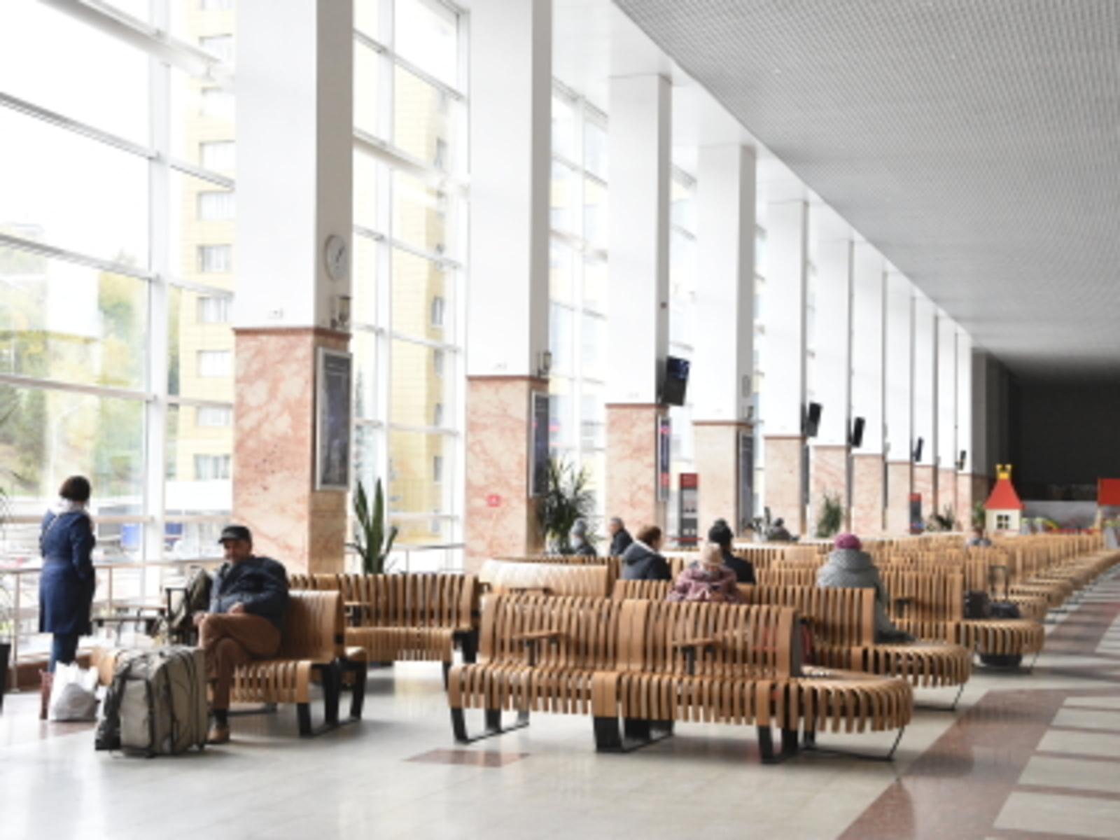 Железнодорожный вокзал «Уфа» показал себя как доброжелательный к инвалидам