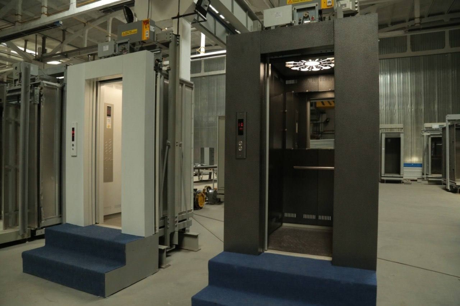 Андрей Назаров поздравил работников лифтового хозяйства