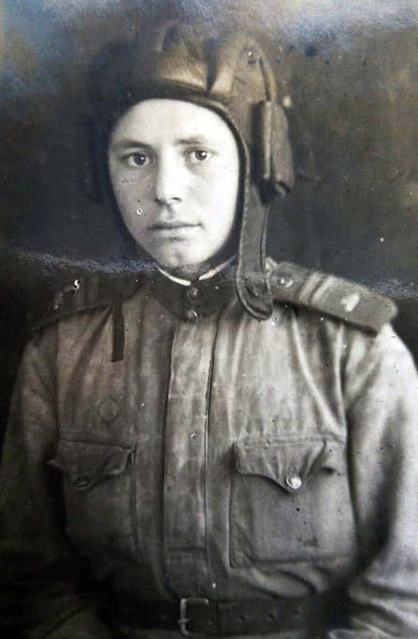 из семейного архива Младший сержант Магдан Султанов в день принятия присяги. 17 июля 1944 года.