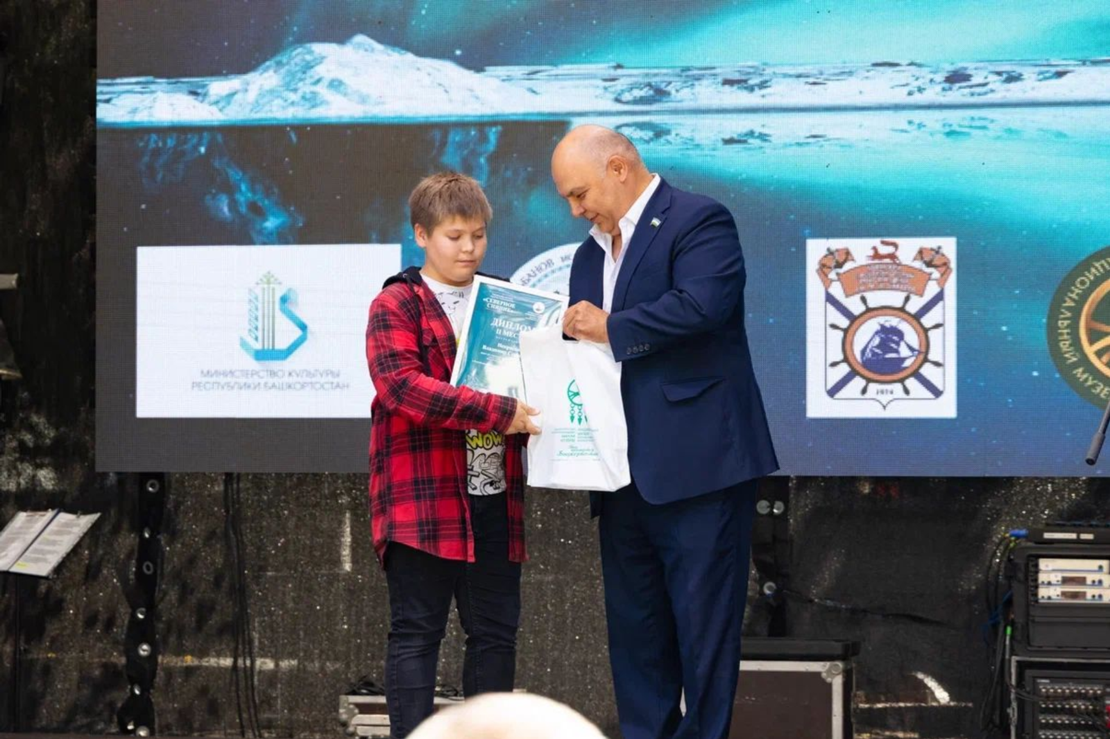 На фестивале «Айда играть» в Уфе наградили победителей конкурса рисунков
