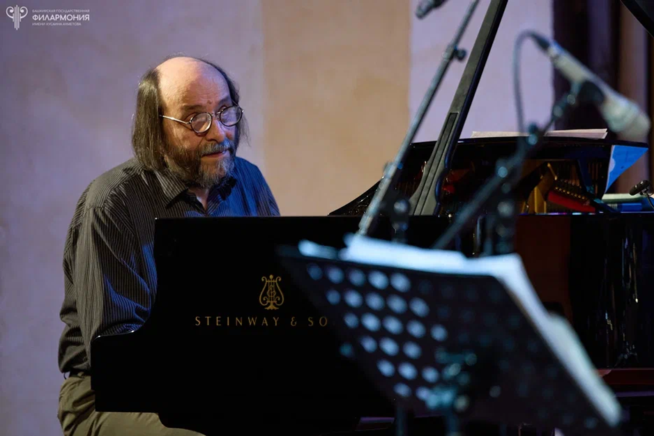 После пятилетнего перерыва в Уфе с триумфом выступил саксофонист Олег Киреев