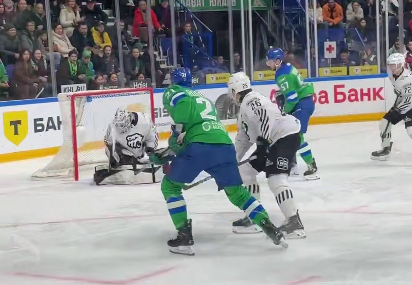 «Салават Юлаев» по буллитам обыграл «Трактор»